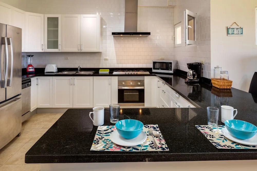 Apt Jasmine Ocean Village