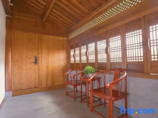 Mount Huangshan Guju Home stay (Chengkan Ancient Town Store)