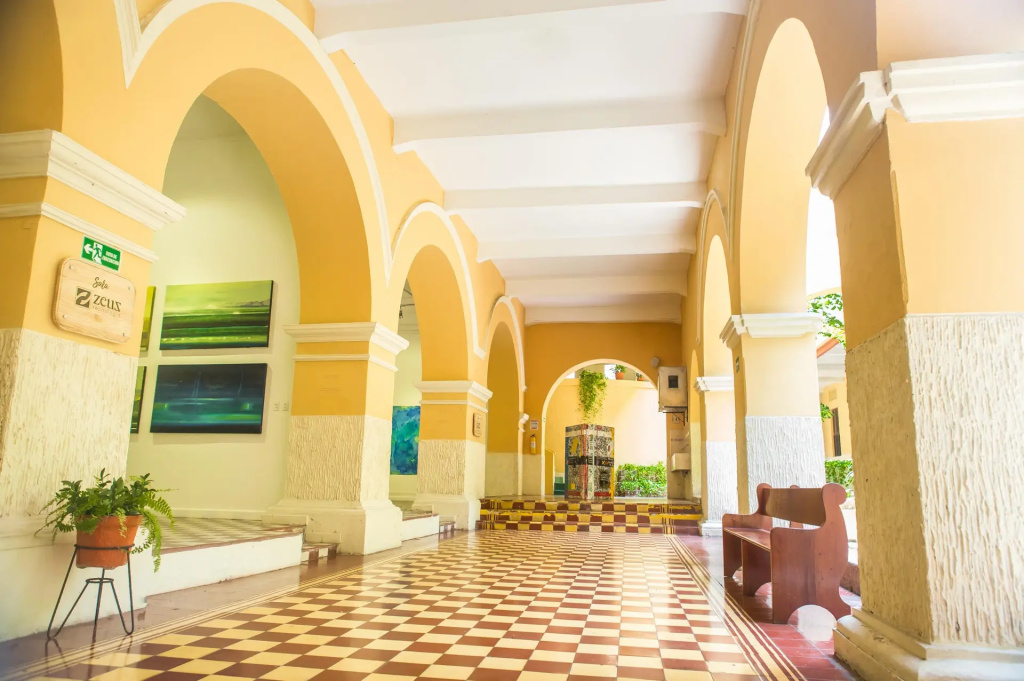 El Claustro Hotel House