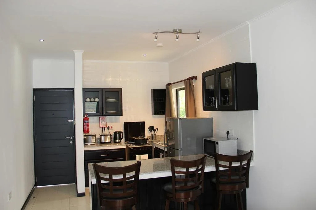 Surfers Cove Apartments