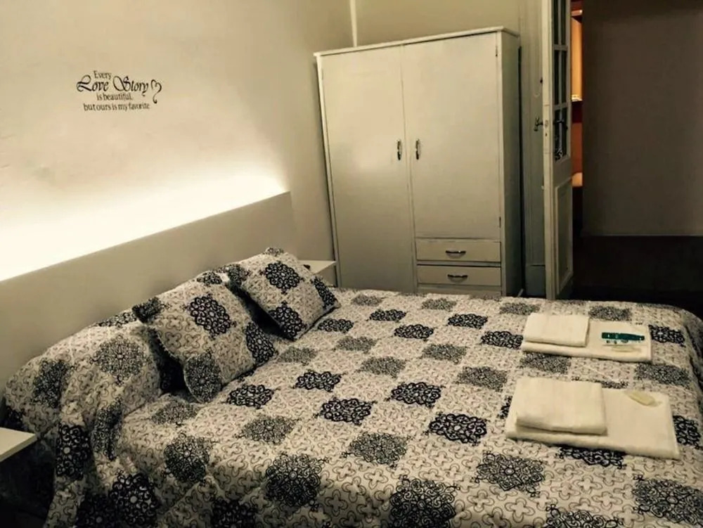 Hotel Veinticinco