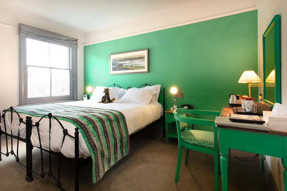The Crown Hotel