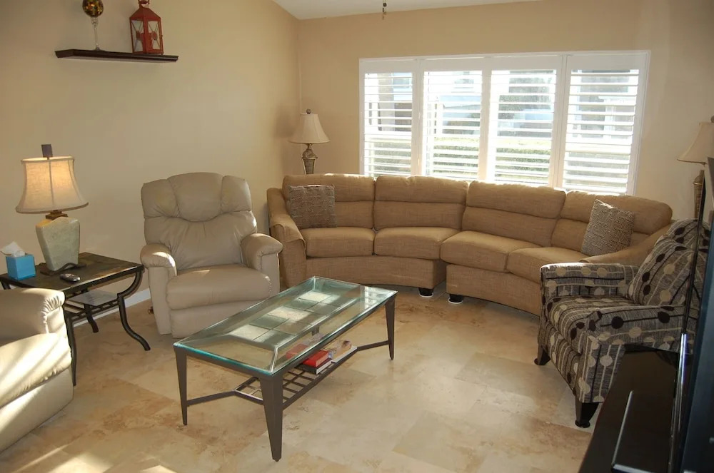 Aloha Kai - Unit 22 2 Bedrooms 2 Bathrooms Apts