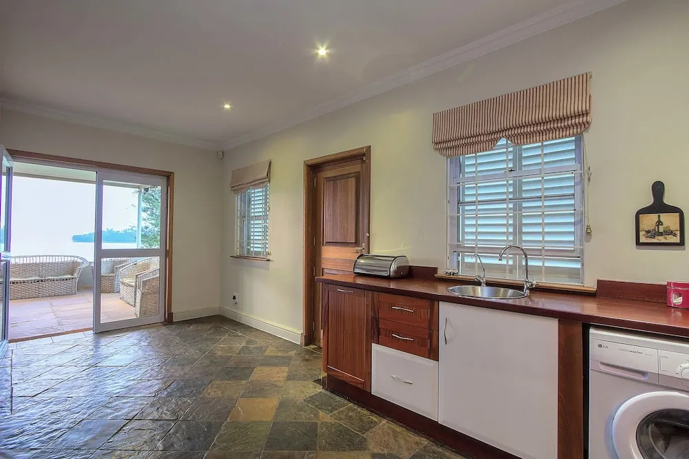 La Best Vaal Manor