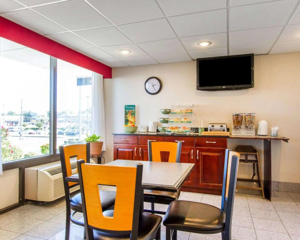 Quality Inn Dyersburg I-155