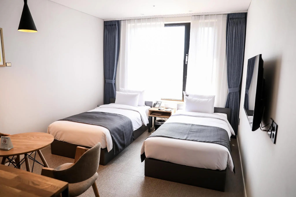 JK Blossom Hotel