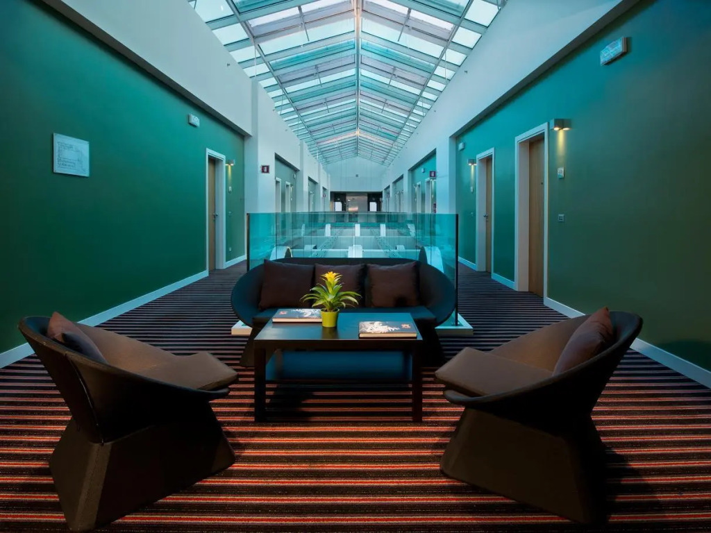 Neo Hotel