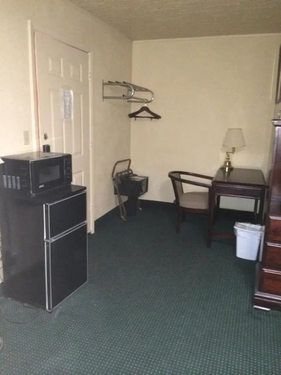 Rodeway Inn South