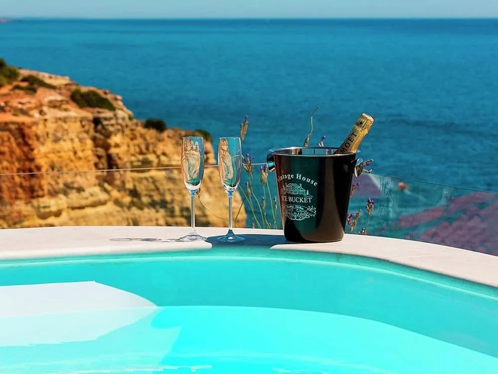 Stylish & Modern Carvoeiro Villa 2 Bedrooms Villa Benagil Stunning Views