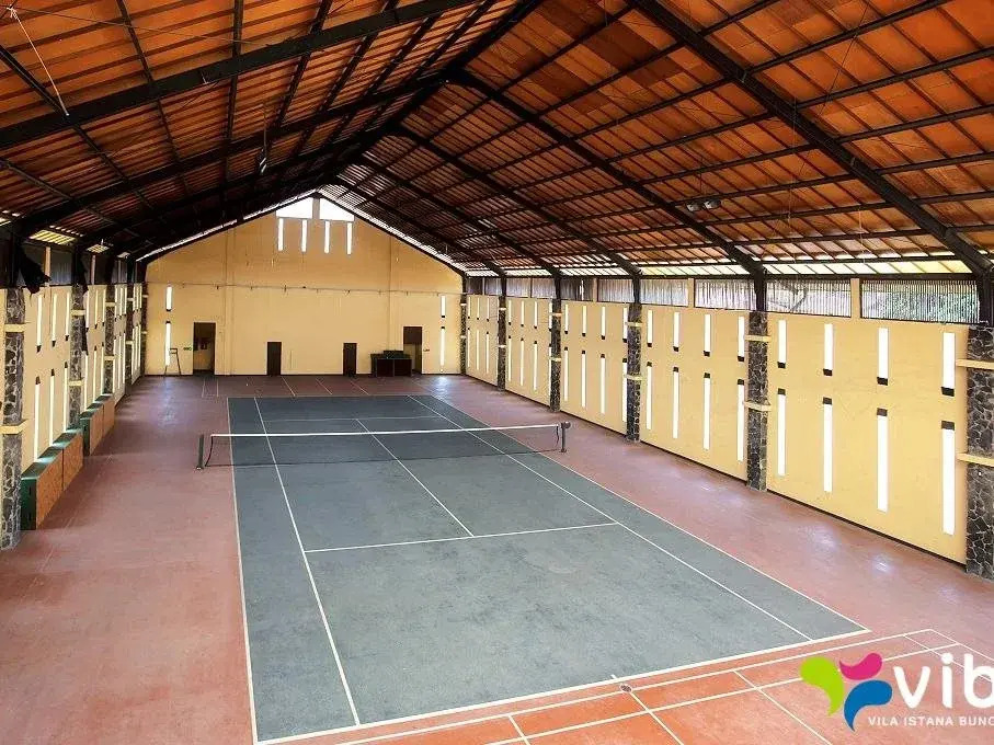 Villa G8