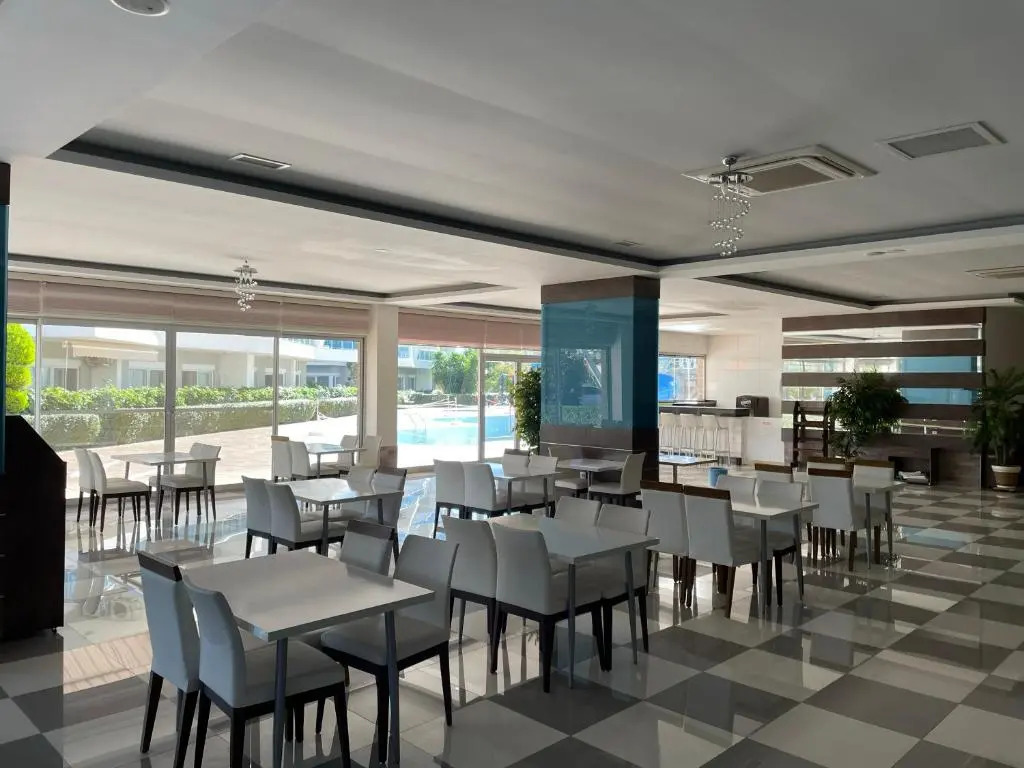 SA Apartments! 1bd Flat and 2bd Duplex