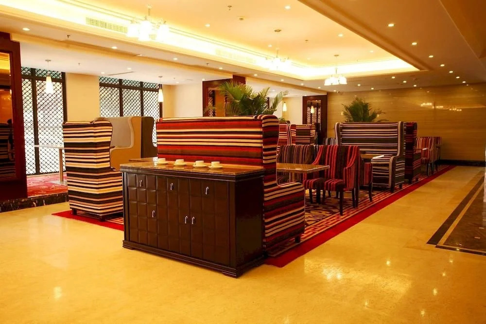 The Hangzhou Thunder Jingda Hotel