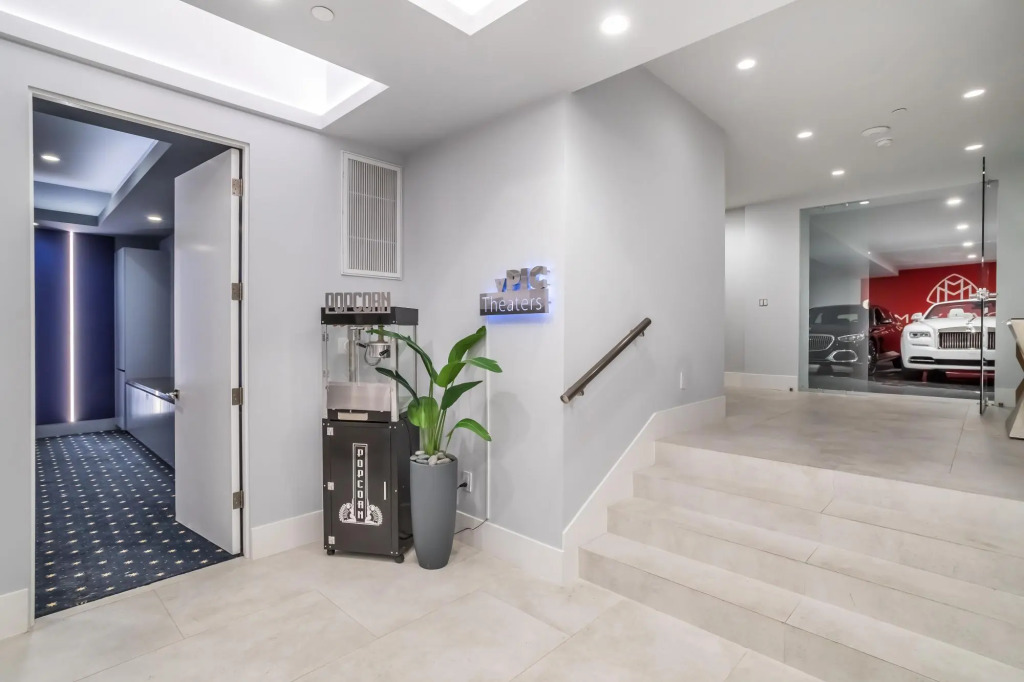 Olympus Estate