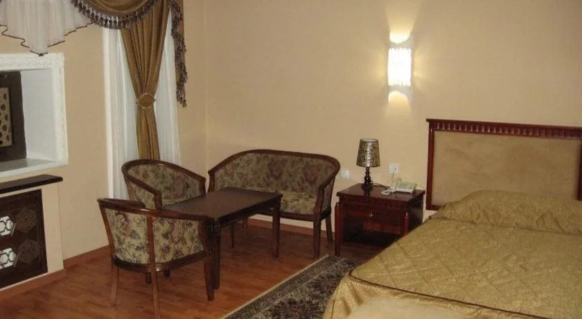 Sarbon Plaza