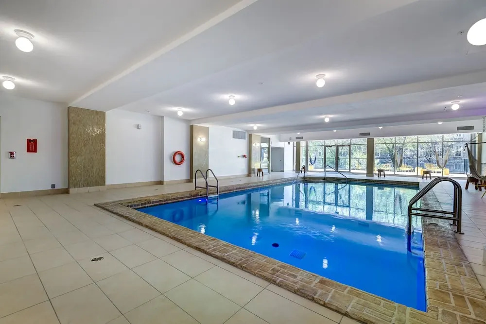 Elegant Studios and Apartments Montreal