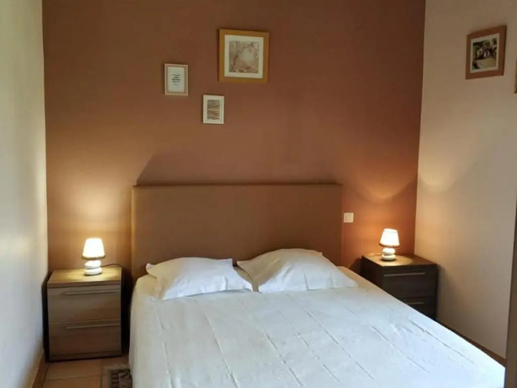 Maison avec jacuzzi partagé et jardin, proche Dordogne - FR-1-616-87