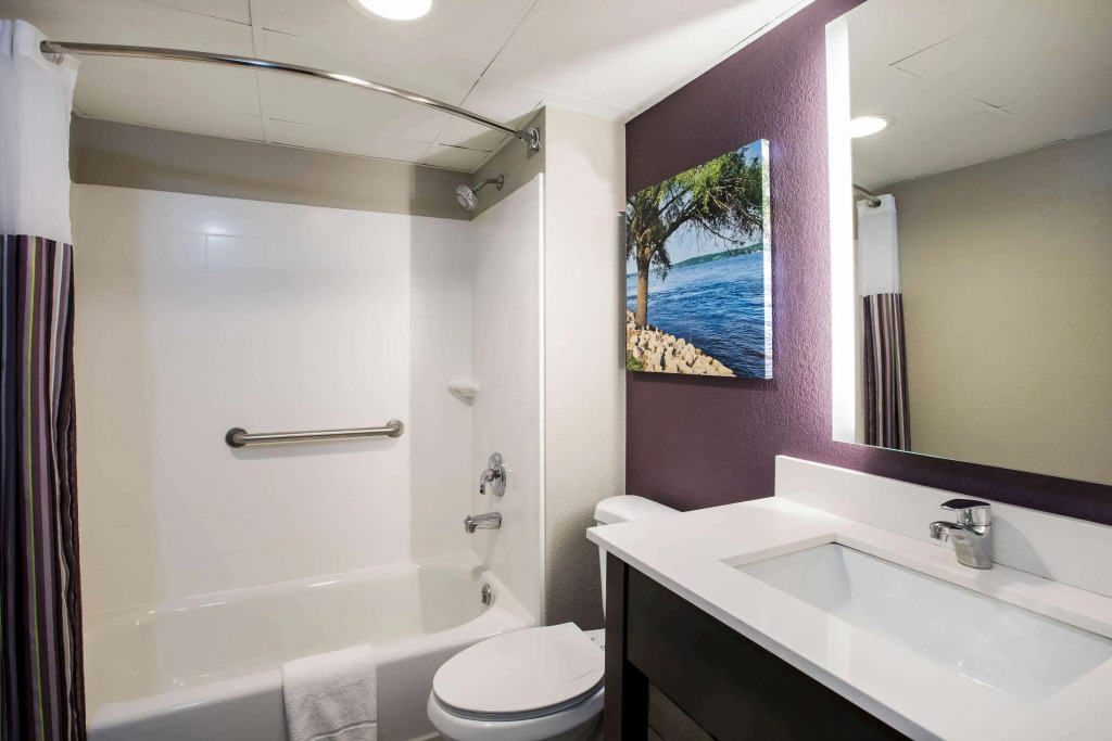 La Quinta Inn by Wyndham Davenport & Conference Center