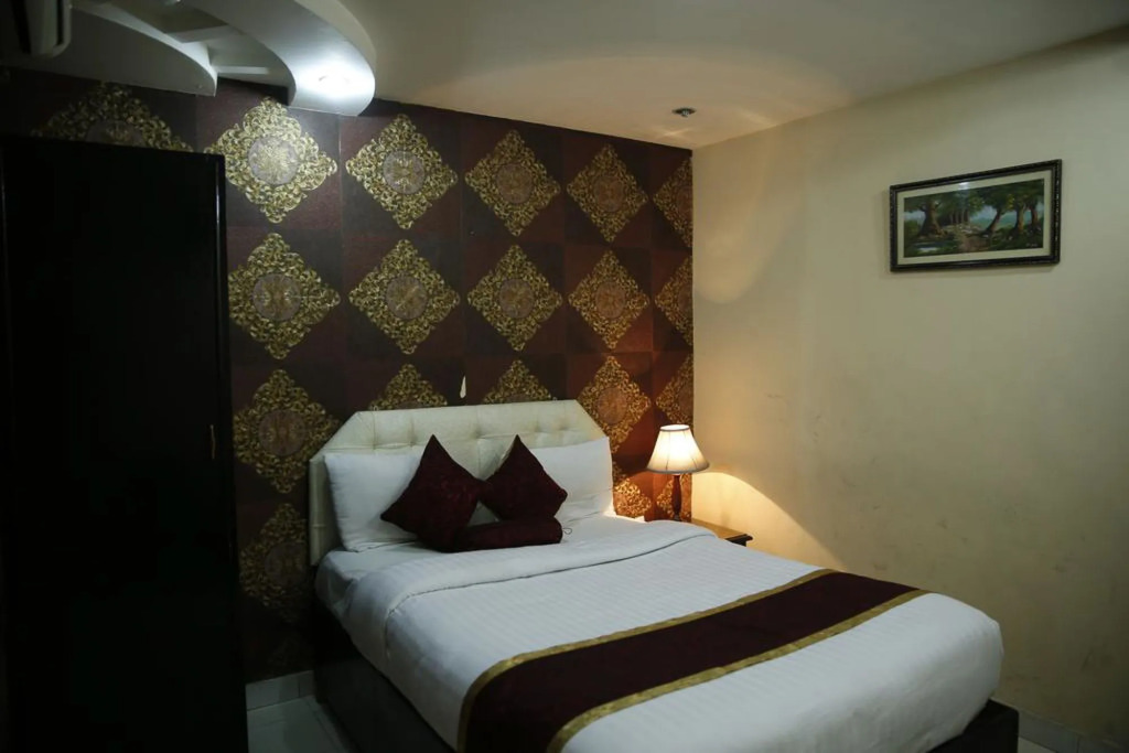 Mall View Hotel