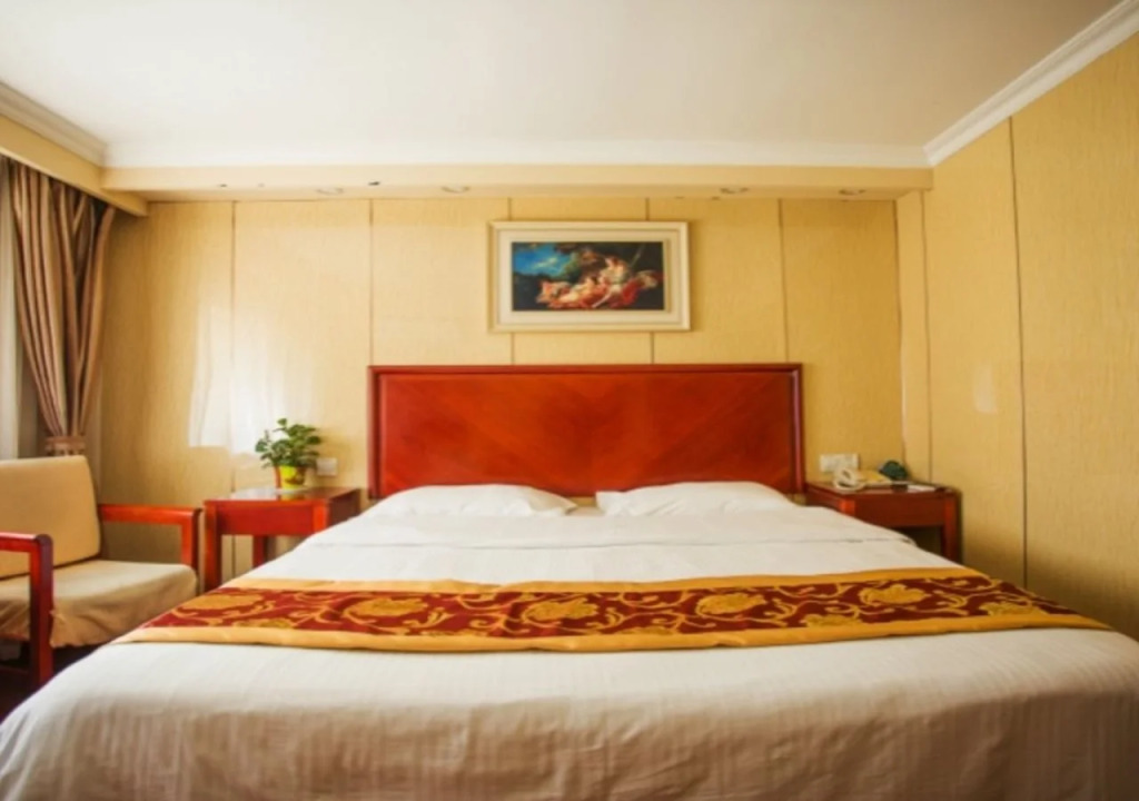GreenTree Inn Shanghai Gongfu New Village Subway Station Express Hotel