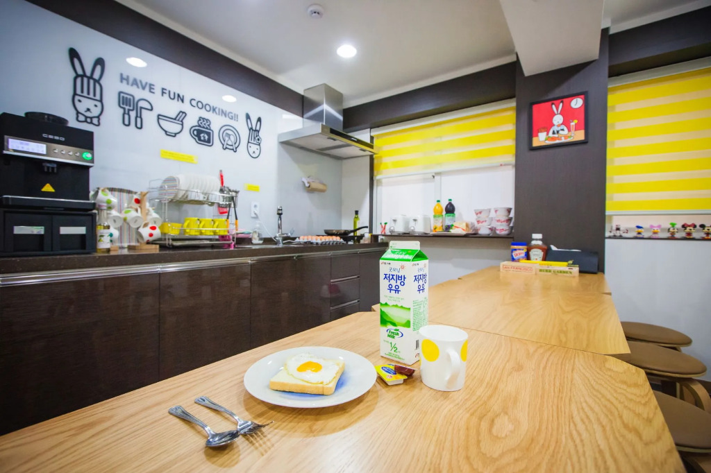 24 Guest House Haeundae Premier
