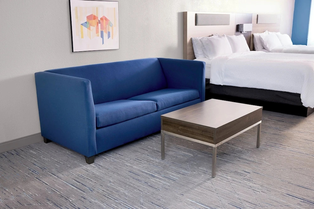Holiday Inn Express and Suites Chicago West Oak Park by IHG