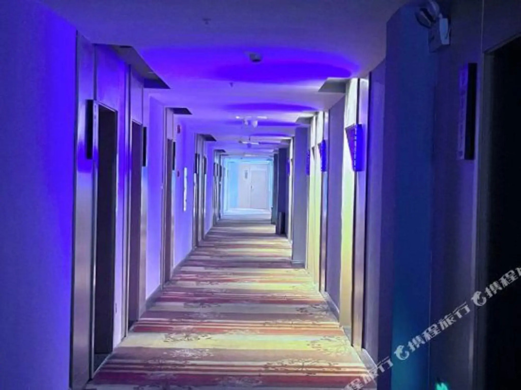 Wonder Hotel (Changsha Central South University Metro Station)