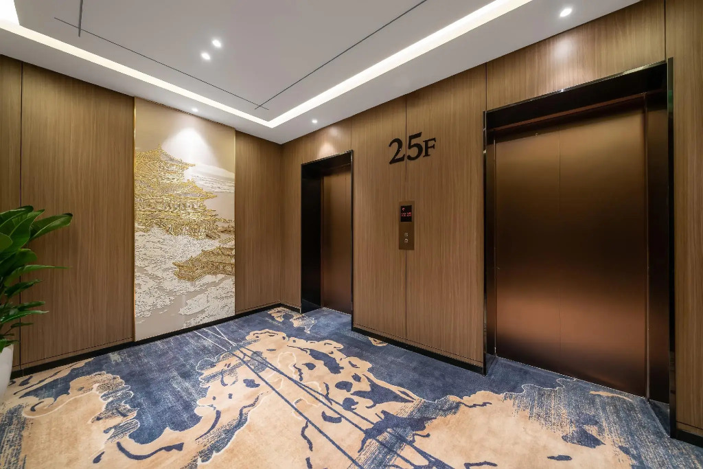 Rezen Dong Hotel