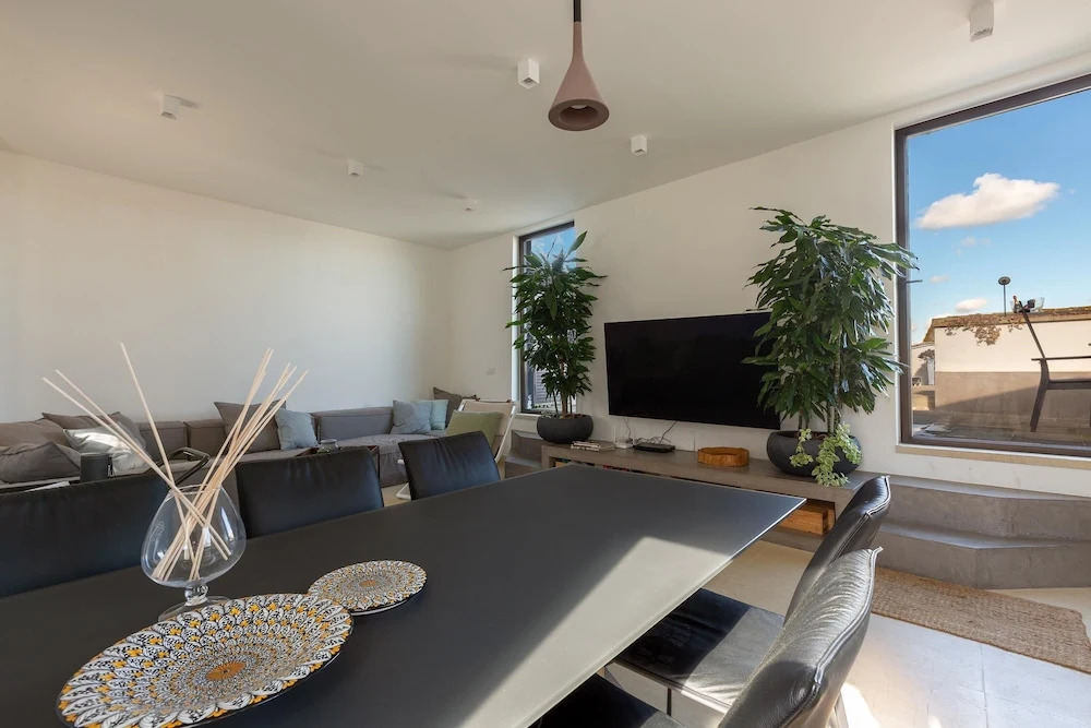 3778 Bastioni Luxury Home by Barbarhouse