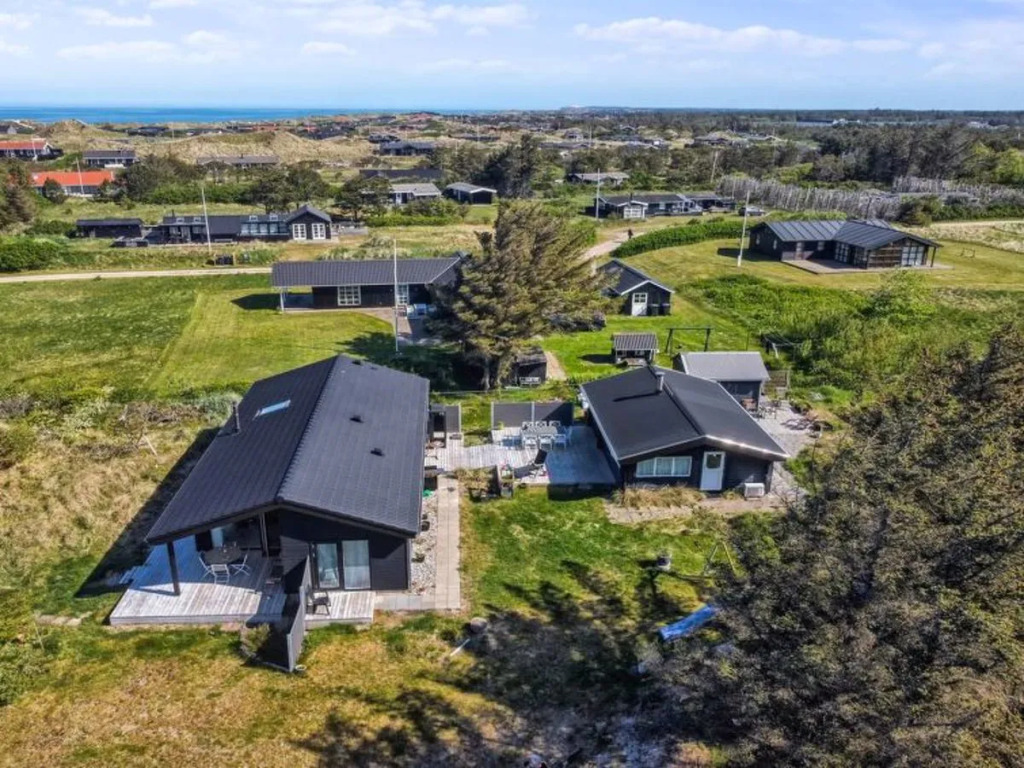"Sampo" - 400m from the sea in NW Jutland