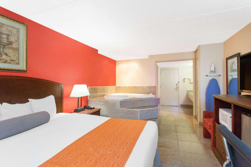 Howard Johnson Inn Suffern