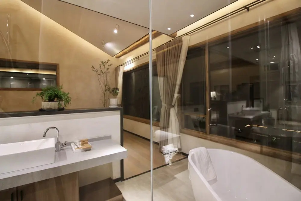 Cloud Community Guesthouse