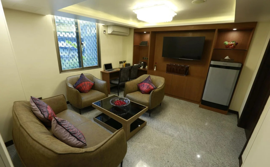 Rose Palace Hotel Yangon