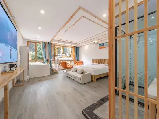 Yunli Shanju Private Tang Homestay