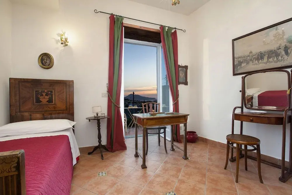 Antique Villa Lucia by Feeling Italy in Town Center with Pool Sea Views and Daily Housekeeping