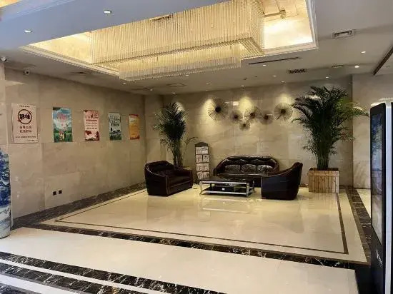 Wangwushan Hotel (Xinyao City Plaza Branch of Jiyuan Railway Station)