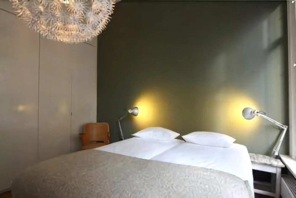 Stadhouderskade Apartment