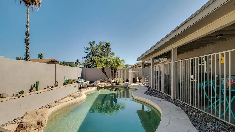 Scottsdale Kierland 3 Bdrm With Sparkling Pool!