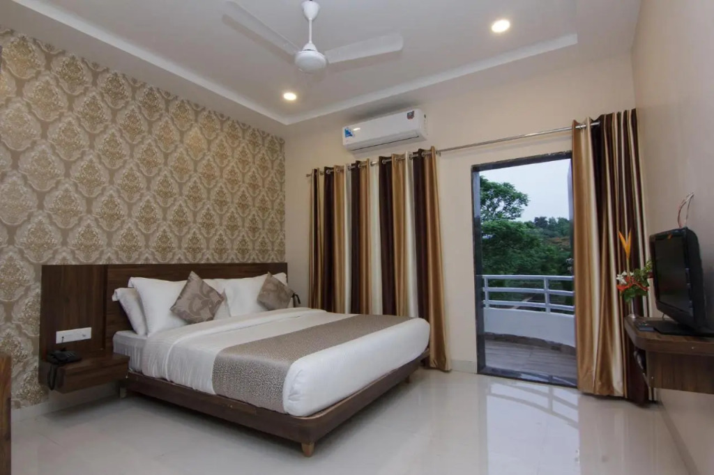 Strand Resort