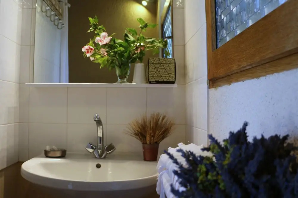 Bright Studio in Tarascon, Provence, With Pool Access, Furnished Garde