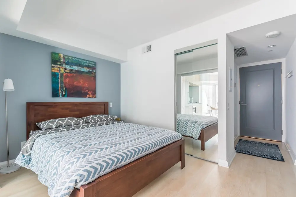 Newly Decorated Yorkville Condo