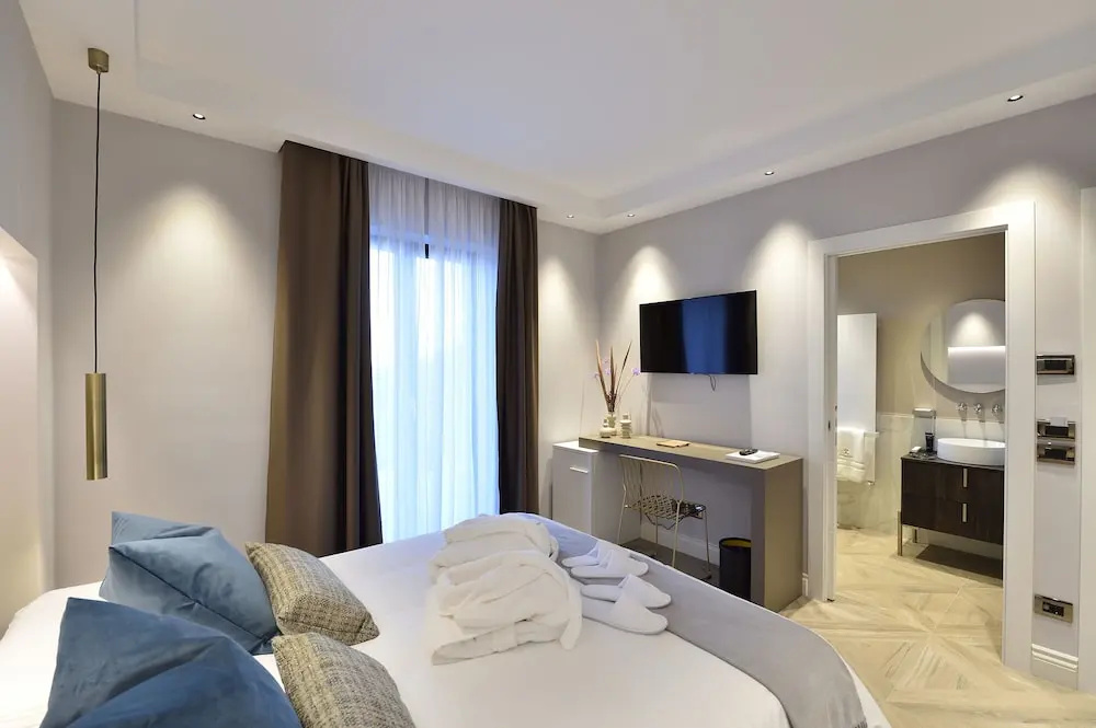 La Dependance Luxury Bed and Breakfast