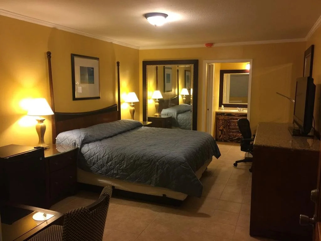 Dragon INN & Suites