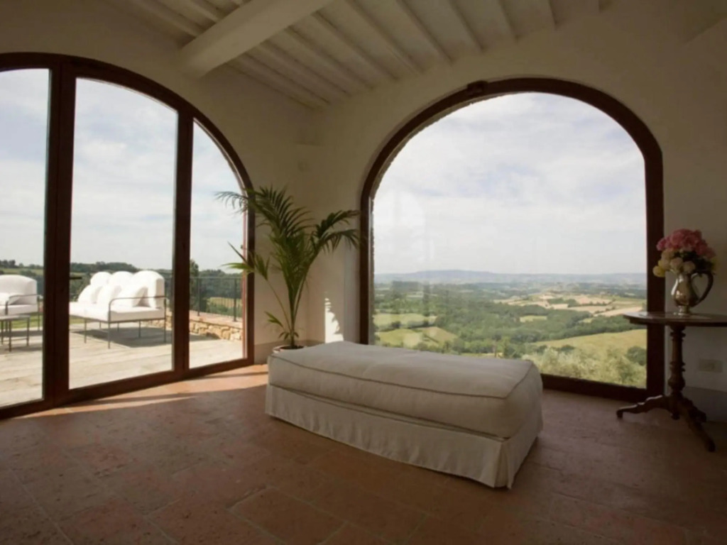 Villa Petrognano by PosarelliVillas