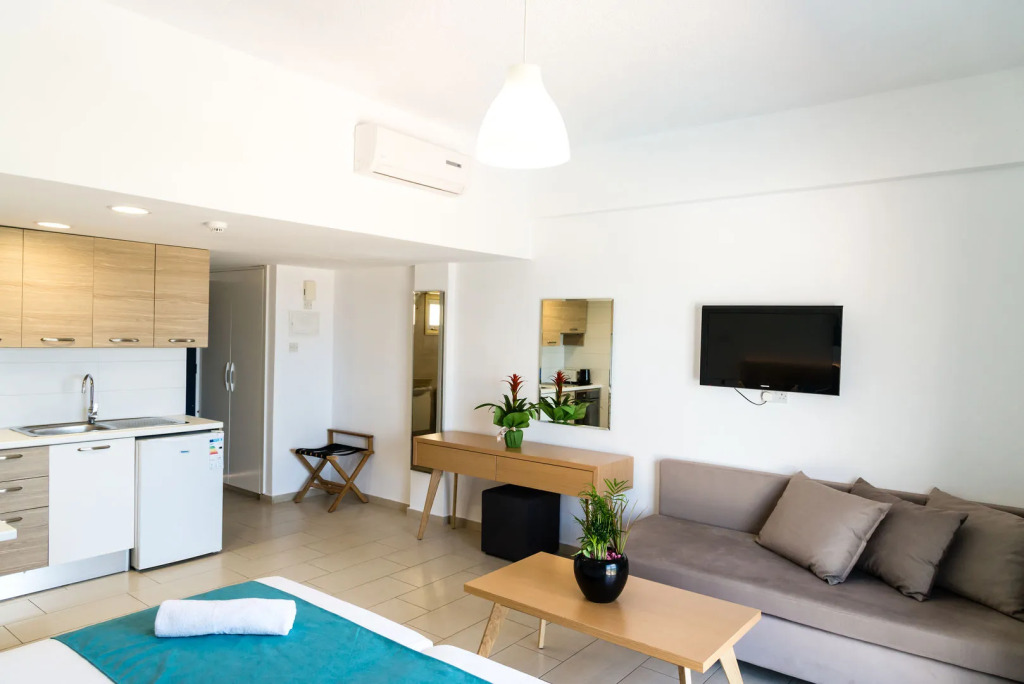 Helios Bay Hotel and Suites