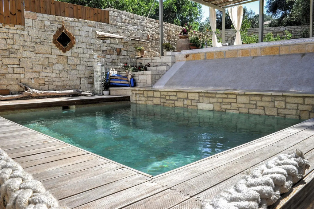 Leonora House by PaxosRetreats