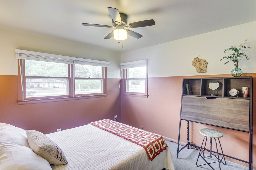 Updated Plymouth Home ~ 5 Mi to Road America!