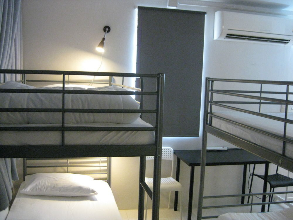 Rest 3 Hostel