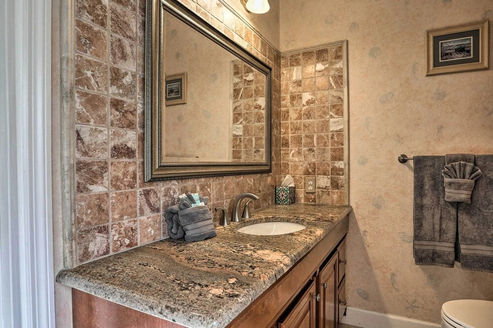 Pool & Fire Pit: Cape Coral Golf Course Getaway