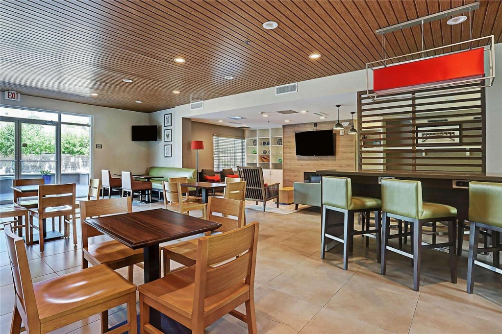 Garner Hotel Houston - Westheimer by IHG