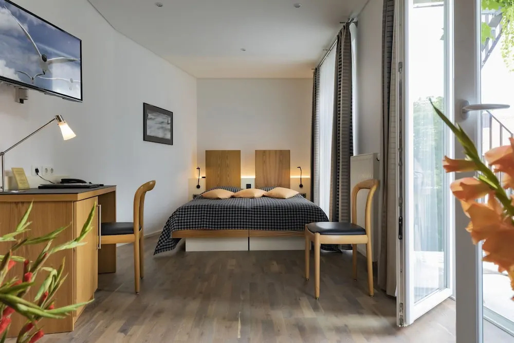 Dom Hotel